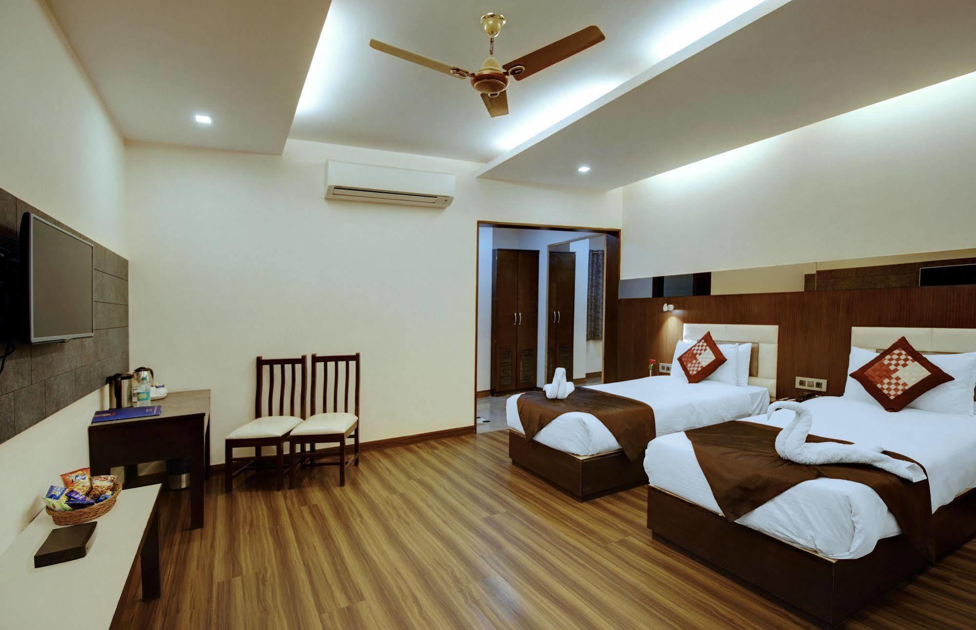 Hotel Rudra Vilas Agra  Extérieur photo