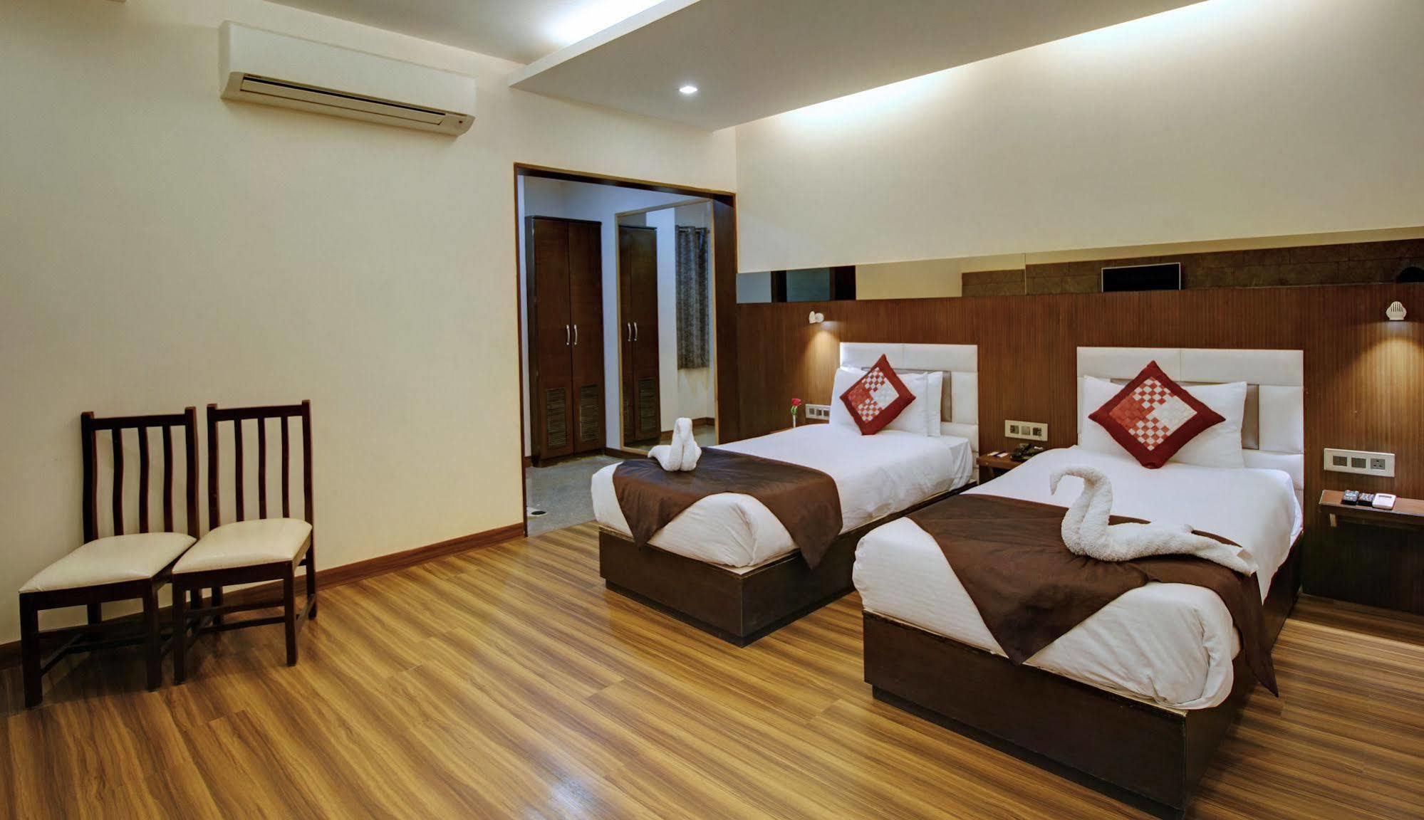 Hotel Rudra Vilas Agra  Extérieur photo