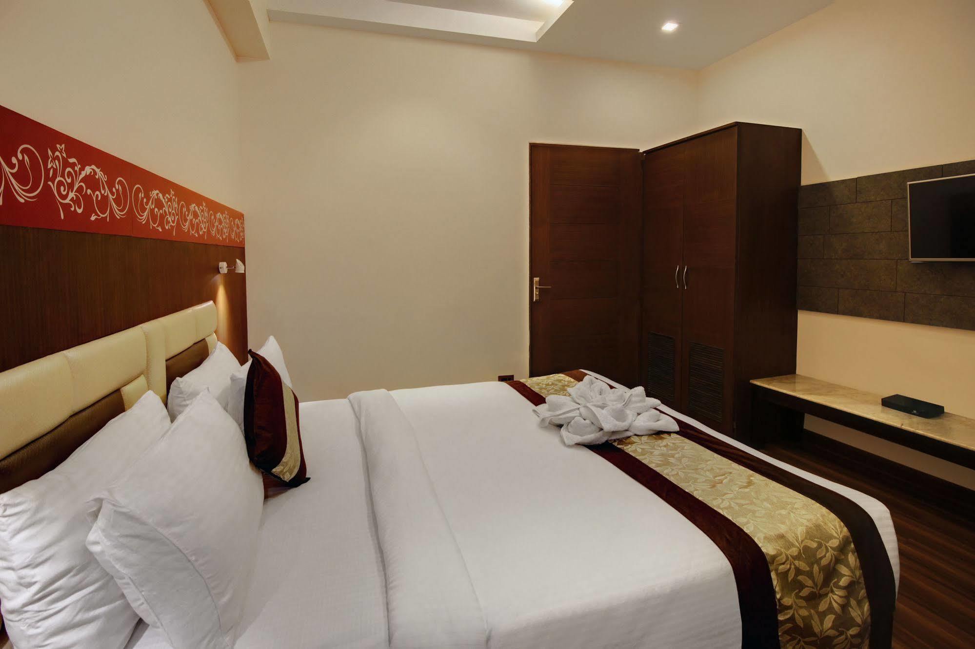 Hotel Rudra Vilas Agra  Extérieur photo