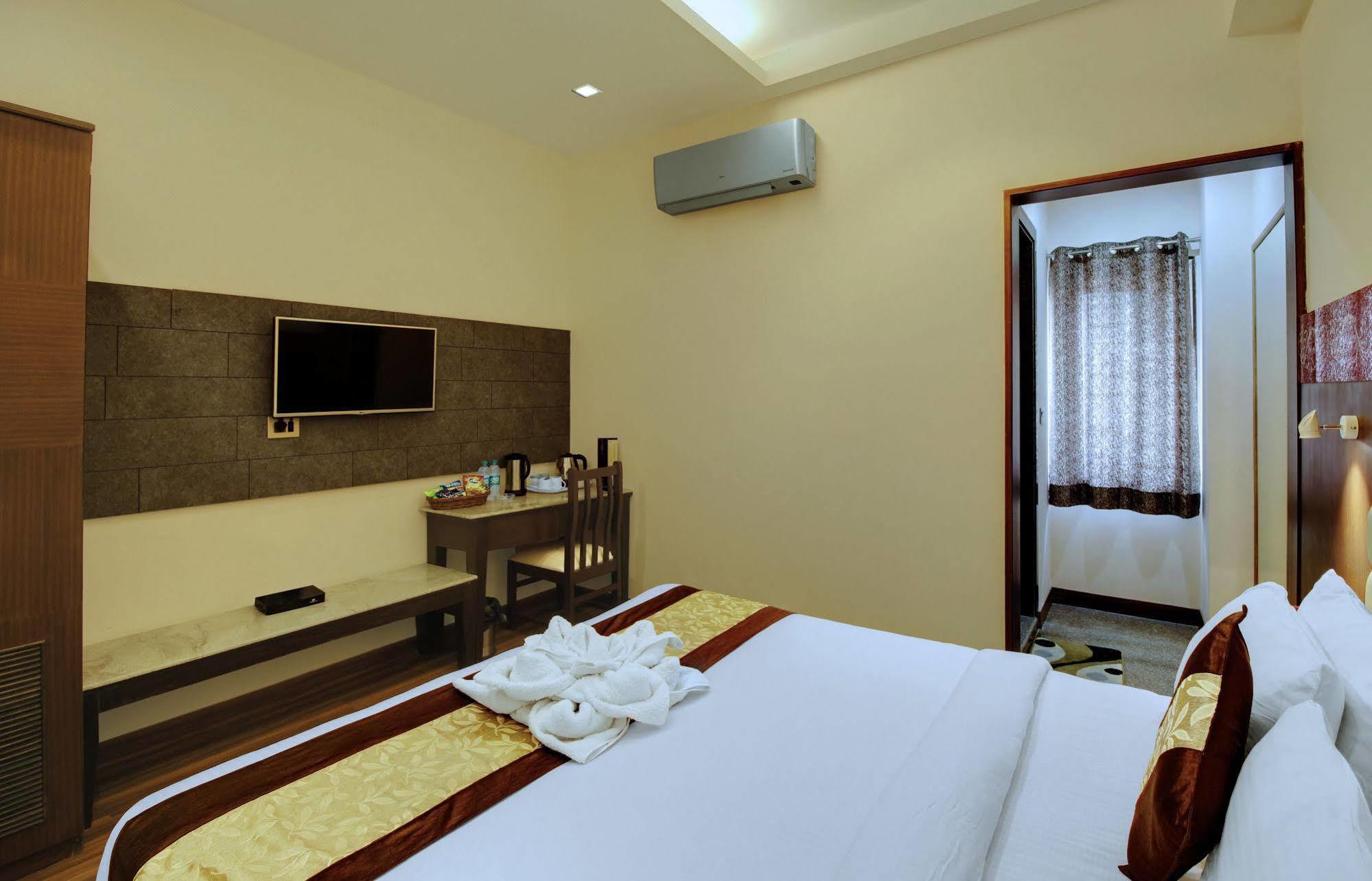 Hotel Rudra Vilas Agra  Extérieur photo