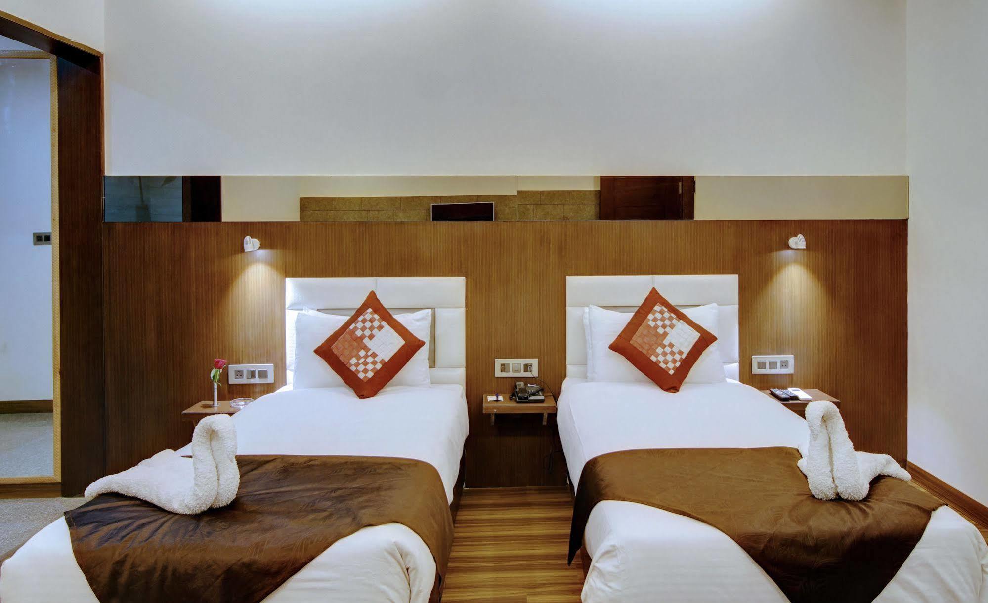 Hotel Rudra Vilas Agra  Extérieur photo