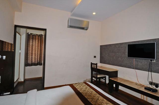 Hotel Rudra Vilas Agra  Extérieur photo