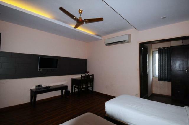 Hotel Rudra Vilas Agra  Extérieur photo